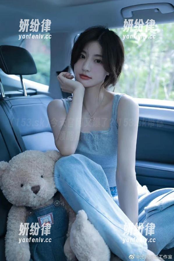 153.sk 今天官网又爆了?153.sk带你领略瓜田奇闻。