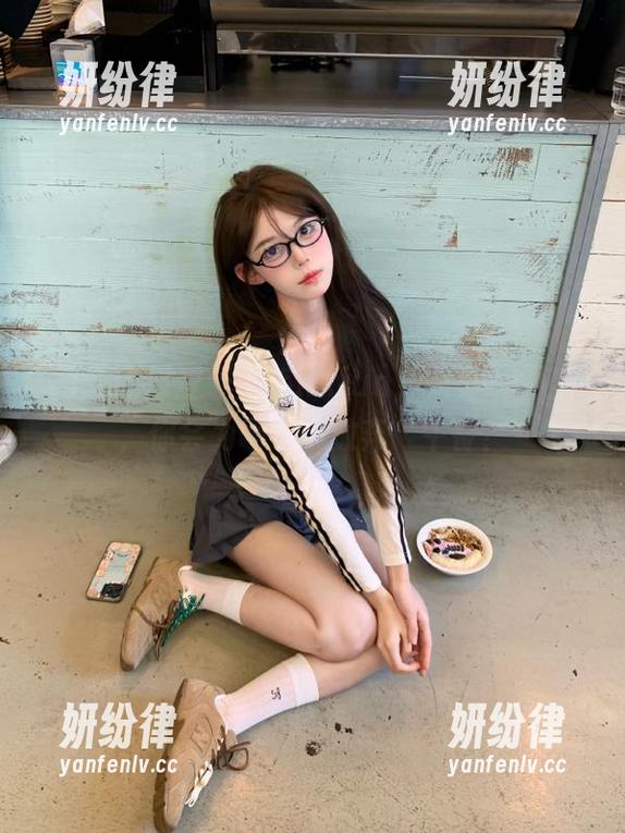 登录155hl.fun，美食vs八卦，你会为哪个“放弃”午餐？