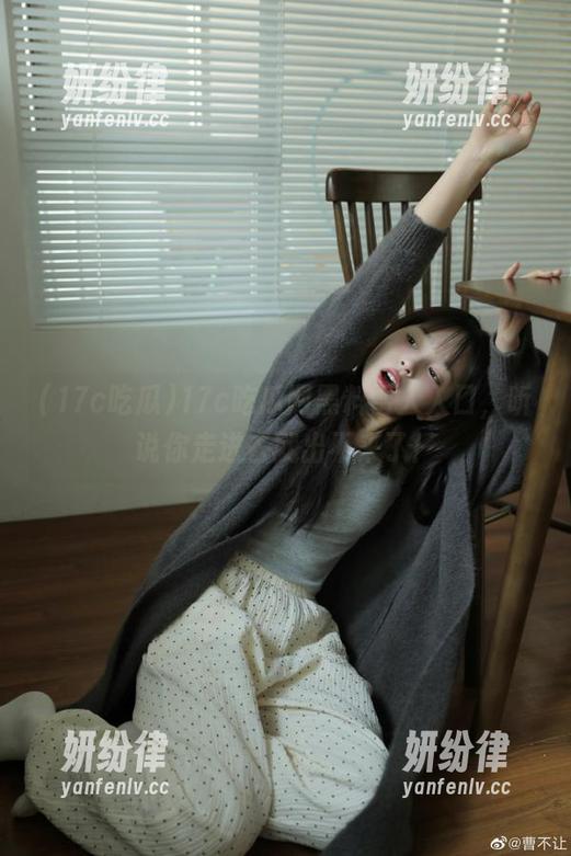 17c吃瓜网黑料雷人入口，听说你走进去就出不来了！