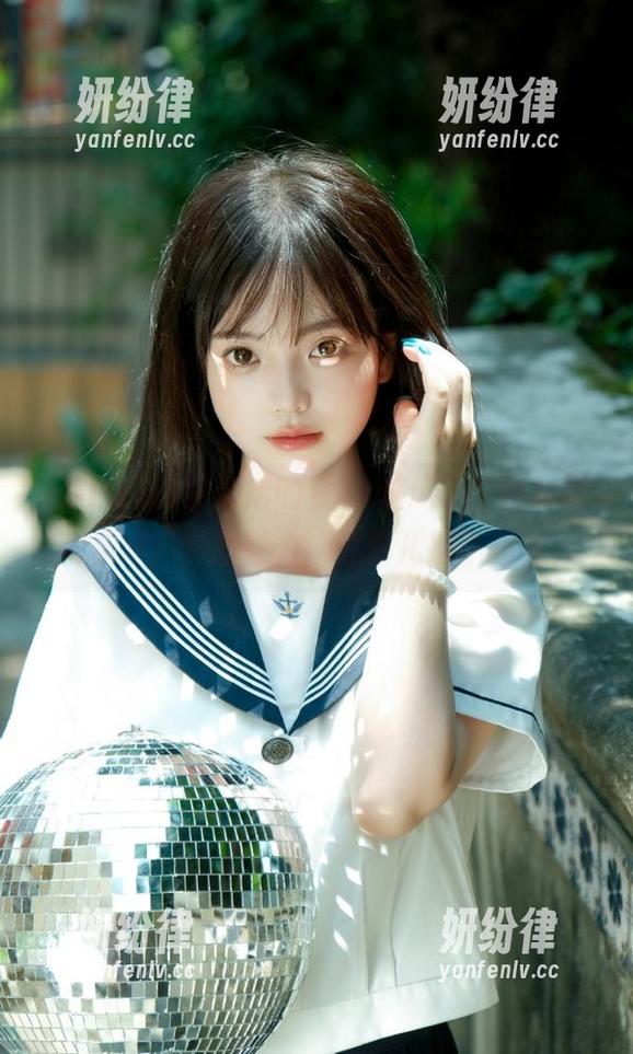 登录后的“51吃瓜”，随时随地领略八卦的魅力，没事儿别不知足。
