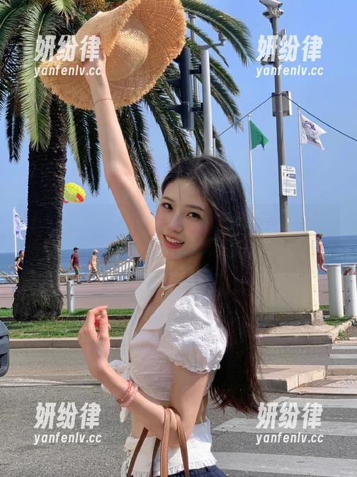 51吃瓜 51吃瓜05独家视频:大一学生写作业,几乎就要爆发了