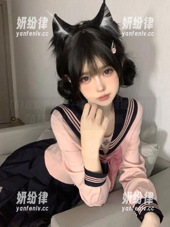 又一个无聊的夜晚，果断去“51吃瓜中心”网址刷出新高度！