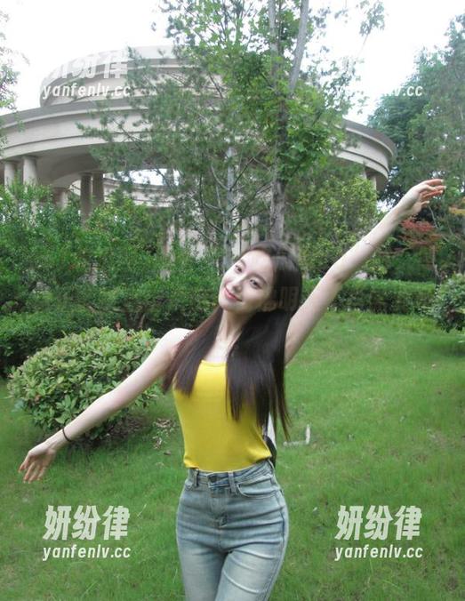 观看“51吃瓜网cg”时，感觉正能量直击灵魂，仿佛明天不再需要早起！