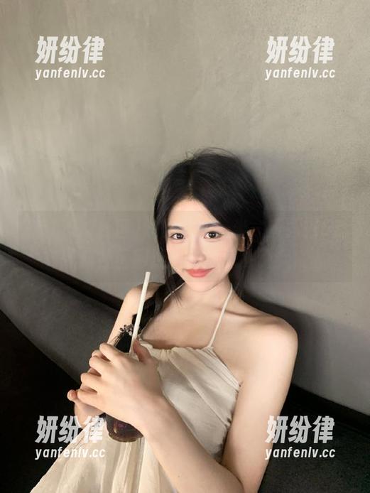 追剧追到一半，直接去51黑料社区网址看吃瓜评头论足！