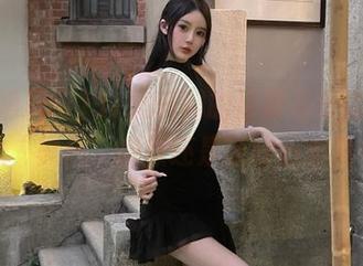 51黑料网的资源真丰富，可这“黑色”幽默还是让我心里发毛