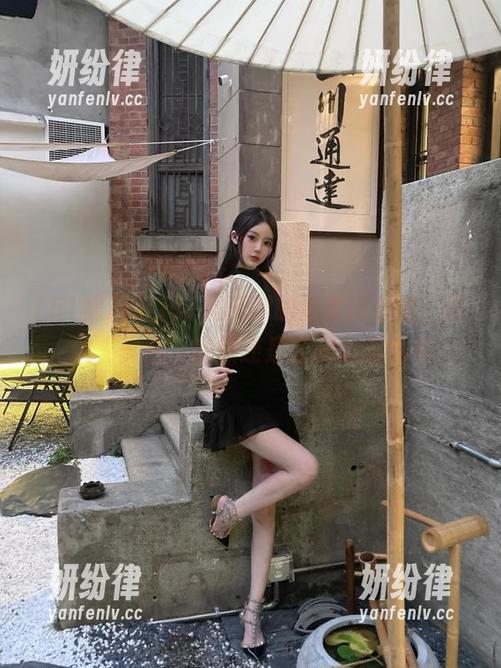 51黑料网的资源真丰富，可这“黑色”幽默还是让我心里发毛