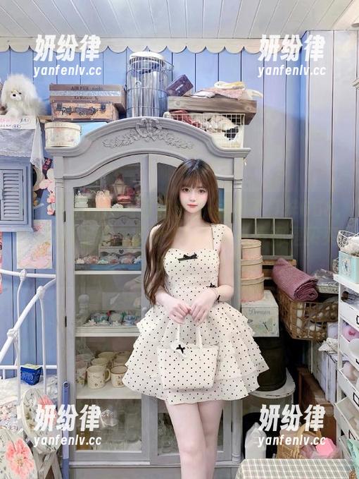 玩味万篇长征-黑料不打烊668.su网页上的宜家女，她的每一步都是买买买吗？