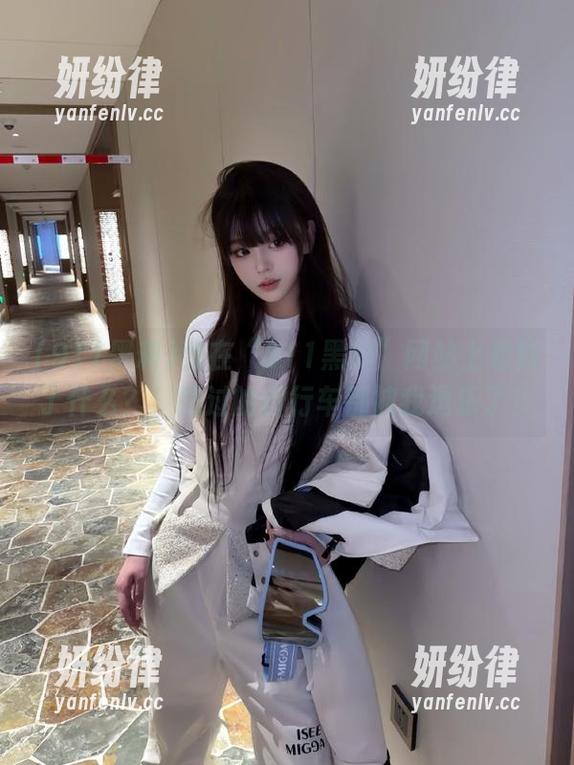 911黑料 我在“911黑料”网站上看到了什么?!路过的自行车都被我逗乐了!