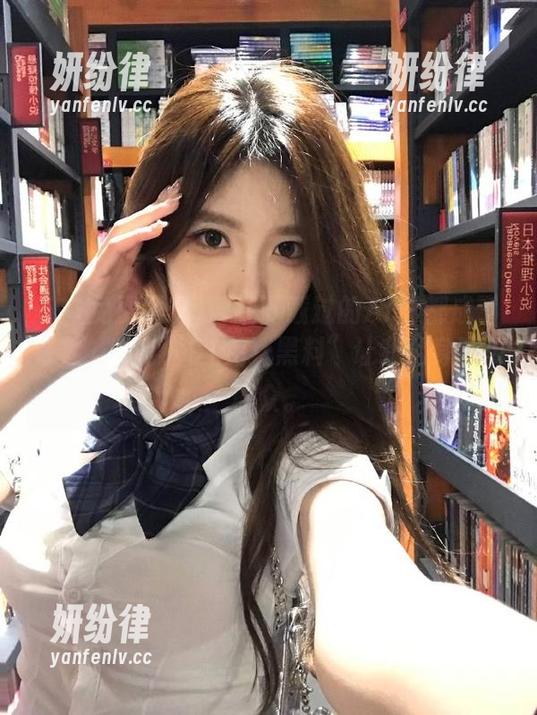 曾经下载过的APP都成了看客，唯有“91免费黑料”让我化身吃瓜群众。