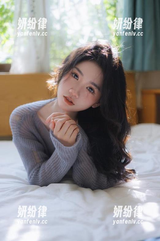 91吃瓜中心 在91吃瓜中心登录,咦,那边似乎又有新瓜出没!