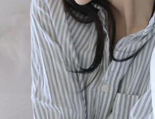 看到“hl02.co苹果版”里的内容，我简直想把这个APP当成我的“耳边风”。