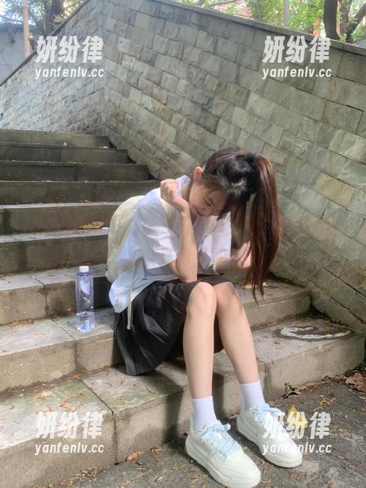 “九一吃瓜”在线，快来看看这瓜又甜又酸！