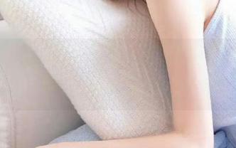 下载九一吃瓜群，教你如何在饭桌上长驱直入地聊八卦！