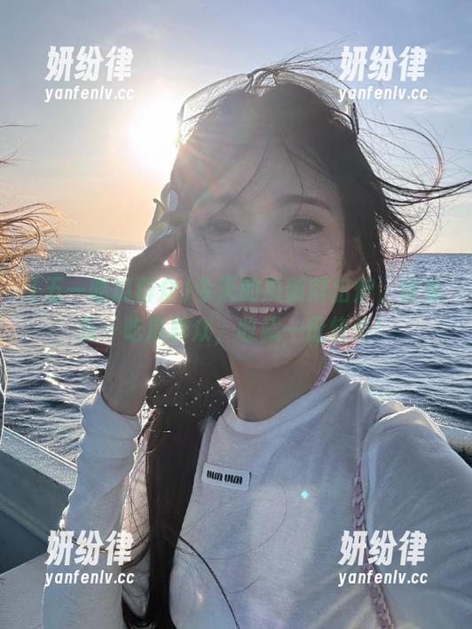 今天的瓜新鲜出炉，快来五一吃瓜群众，收藏一份快乐！