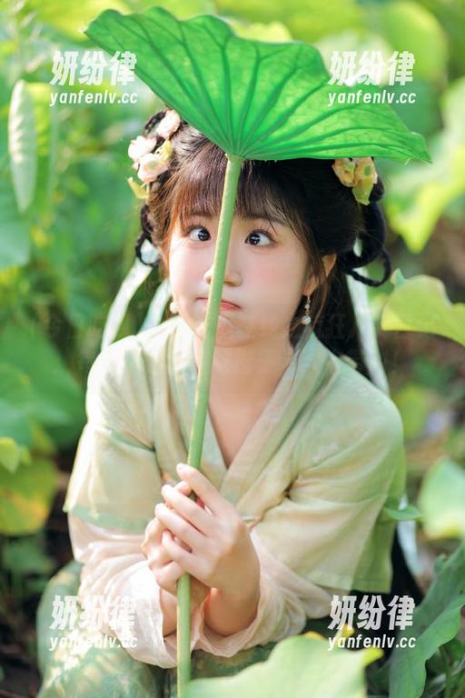 今日吃瓜在线之疯狂八卦日记：每天都像是在吃橙子，酸中带甜！