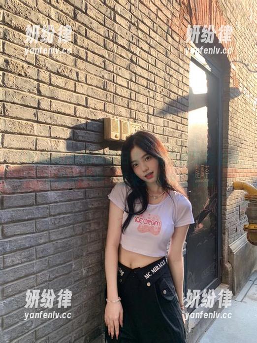 吃瓜网 刚刚晨跑归来,竟然刷到吃瓜网的朝阳视频,原来无聊也能有趣