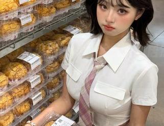 吃瓜网www苹果版，居然连我的水杯也开始八卦了？