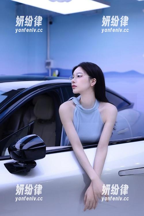 网曝吃瓜 网曝吃瓜中的“链接”,就像调皮的小猫咪,总让你意外。