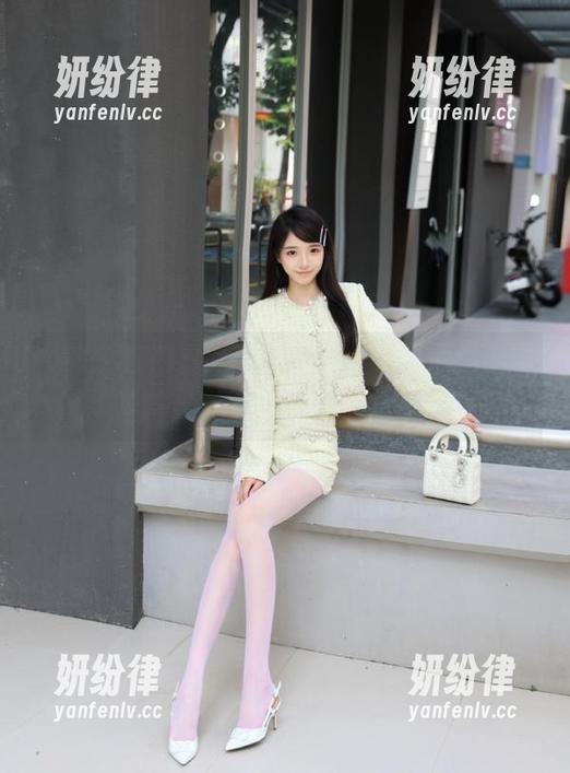 日常翻看首页，网曝黑料小剧场又上线了！
