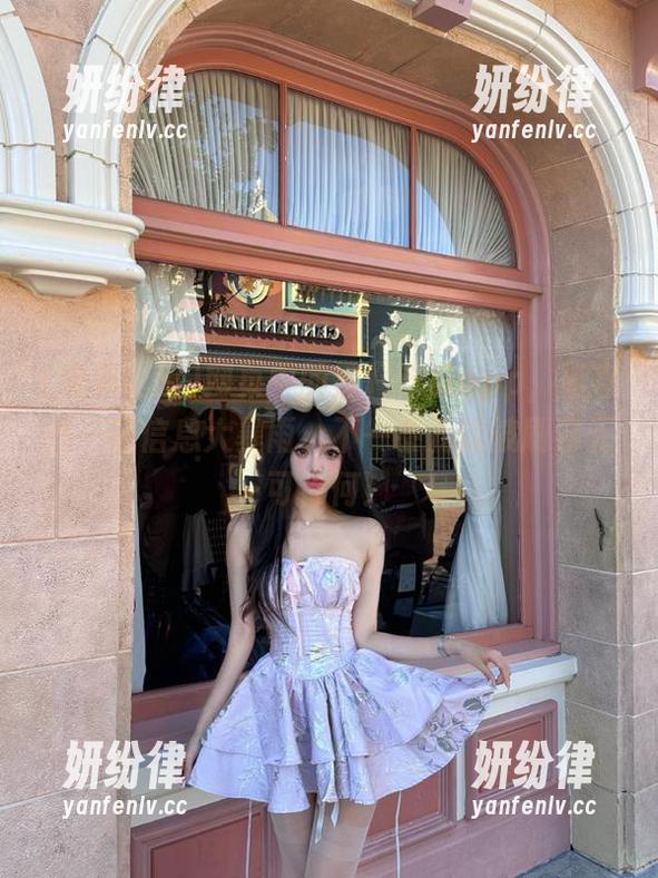 网页中的黑料吃瓜app，简直是一场信息大暴雨，不一会儿就被刷到无可奈何！