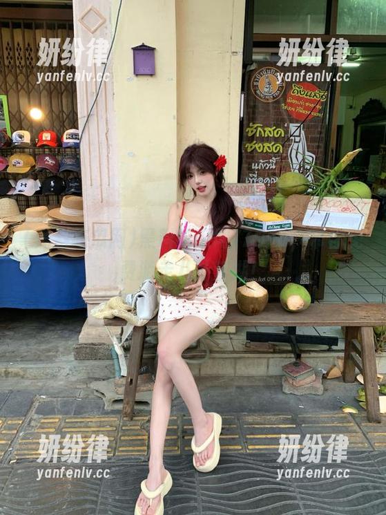 黑料吃瓜网779su，带你免费游走八卦江湖！
