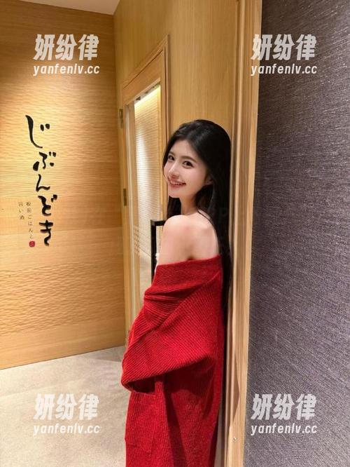 在“黑料社”APP上收藏八卦，成了瓜田小霸王！